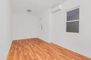 940 E 212th St, Bronx, NY 10469 - Photo 8