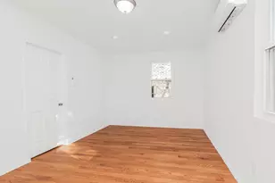 940 E 212th St, Bronx, NY 10469 - Photo 12