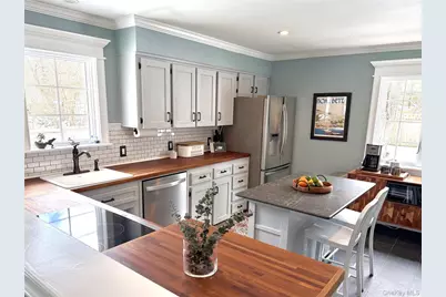 19 Walnut Drive, Shoreham, NY 11786 - Photo 22