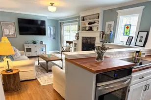 19 Walnut Dr, Shoreham, NY 11786 - Photo 14