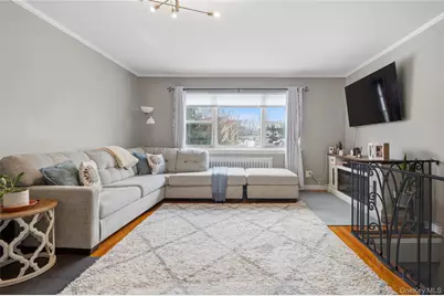 198-28 Pompeii Avenue #2, Hollis, NY 11423 - Photo 4