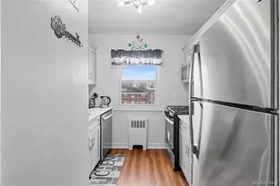 198-28 Pompeii Ave, Hollis, NY 11423 - Photo 10