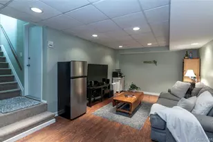 97 Village Green, Bardonia, NY 10954 - Photo 32