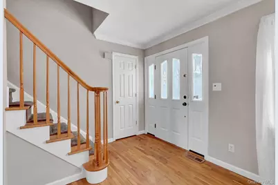 1315 Little Neck Avenue, North Bellmore, NY 11710 - Photo 10