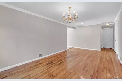 1315 Little Neck Avenue, North Bellmore, NY 11710 - Photo 14