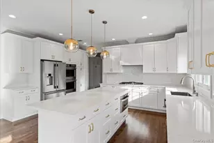 1781 Cornelius Ave, Wantagh, NY 11793 - Photo 14