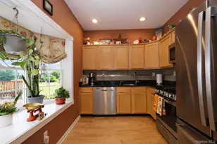 111 High Point Cir, Newburgh, NY 12550 - Photo 8