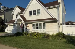 55 Lester Ave, Freeport, NY 11520 - Photo 2