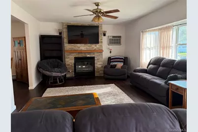 55 Lester Avenue, Freeport, NY 11520 - Photo 6