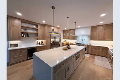 4 Roundhill Road, Hopewell Junction, NY 12533 - Photo 2