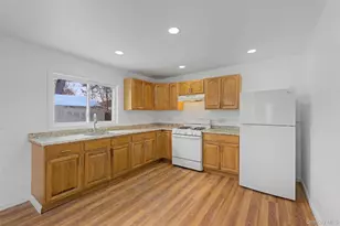 457 1st St, Newburgh, NY 12550 - Photo 6