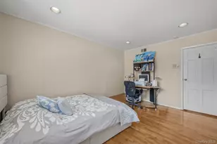 8 Pine Dr, Great Neck, NY 11021 - Photo 40