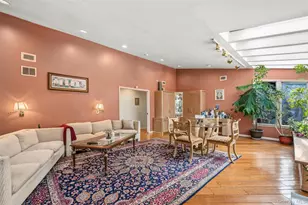 8 Pine Dr, Great Neck, NY 11021 - Photo 24