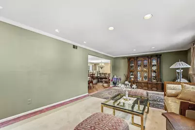 8 Pine Drive, Great Neck, NY 11021 - Photo 8