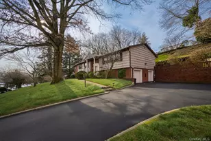 8 Pine Dr, Great Neck, NY 11021 - Photo 48