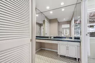 8 Pine Dr, Great Neck, NY 11021 - Photo 34