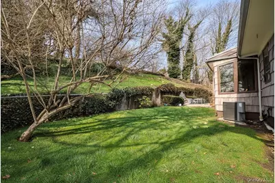 8 Pine Drive, Great Neck, NY 11021 - Photo 46