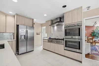 8 Pine Drive, Great Neck, NY 11021 - Photo 16