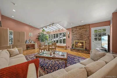 8 Pine Drive, Great Neck, NY 11021 - Photo 26