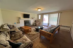 194 Rhododendron Dr, Westbury, NY 11590 - Photo 16