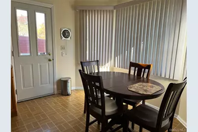 194 Rhododendron Drive, Westbury, NY 11590 - Photo 12