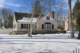 94 Fairview Ave, Bayport, NY 11705 - Photo 2