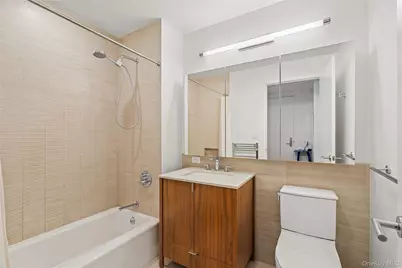 3432 35th Street #2D, Astoria, NY 11106 - Photo 4