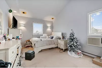 5 Lafayette Place, Massapequa, NY 11758 - Photo 16