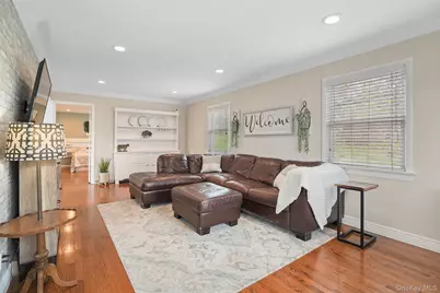21 Varna Lane, Mahopac, NY 10541 - Photo 14
