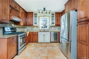 111 Frank Ave, Mamaroneck, NY 10543 - Photo 6