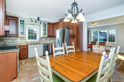 111 Frank Avenue, Mamaroneck, NY 10543 - Photo 4