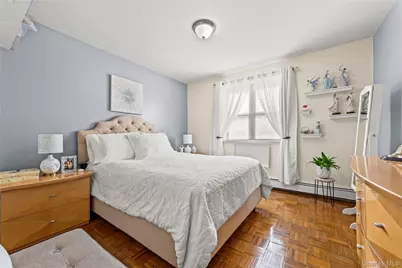 5611 Van Cleef Street, Corona, NY 11368 - Photo 8