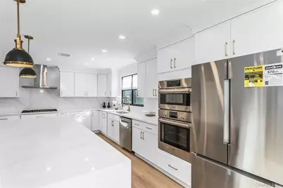 8 Allison Drive, Old Bethpage, NY 11804 - Photo 10