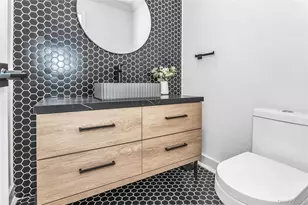 8 Allison Dr, Old Bethpage, NY 11804 - Photo 22