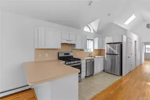 715 E Walnut St, Long Beach, NY 11561 - Photo 8