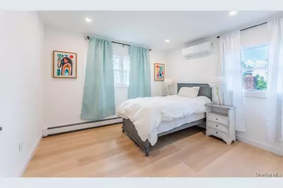 120 Glenwood Road, Glenwood Landing, NY 11547 - Photo 22