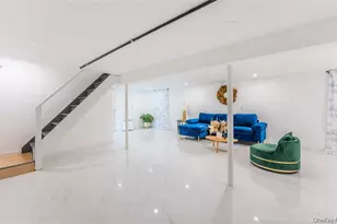 120 Glenwood Rd, Glenwood Landing, NY 11547 - Photo 24