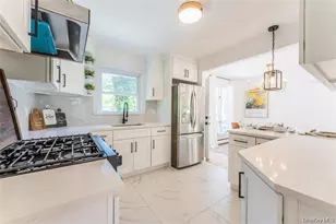 120 Glenwood Rd, Glenwood Landing, NY 11547 - Photo 14