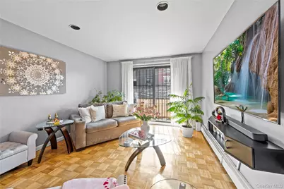 5609 Van Cleef, Corona, NY 11368 - Photo 4