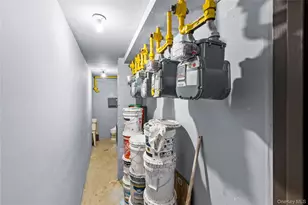 5609 Van Cleef, Corona, NY 11368 - Photo 10