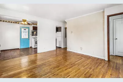 336 Herricks Road, Mineola, NY 11501 - Photo 4