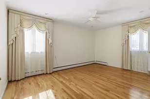 716 Park Ln, Valley Stream, NY 11581 - Photo 8