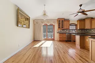 716 Park Ln, Valley Stream, NY 11581 - Photo 4