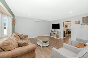 126 Boston Ave, Massapequa, NY 11758 - Photo 8