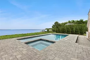 10 Barrett Dr, Hampton Bays, NY 11946 - Photo 6