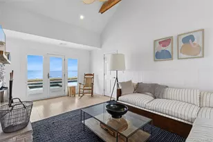 10 Barrett Dr, Hampton Bays, NY 11946 - Photo 14