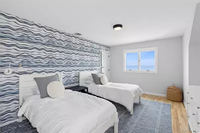 10 Barrett Drive, Hampton Bays, NY 11946 - Photo 20