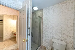 2 Seaview Ln, Mount Sinai, NY 11766 - Photo 18