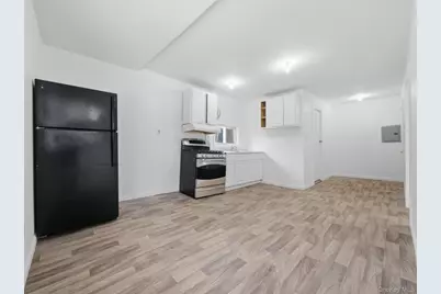 19 E Castle Avenue, Spring Valley, NY 10977 - Photo 4