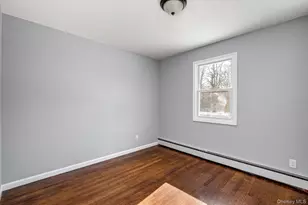93 Garfield Blvd, Farmingdale, NY 11735 - Photo 14